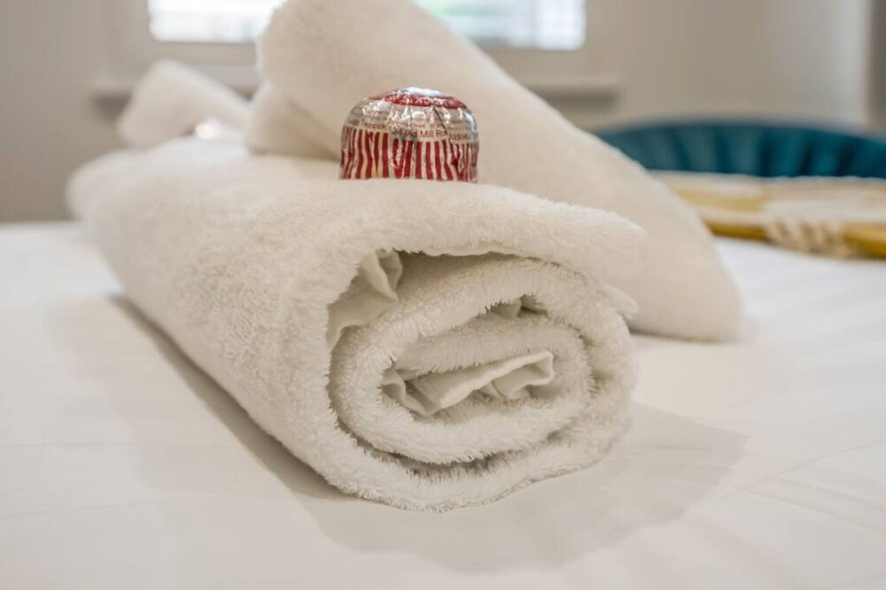 Luxury 2bed 2bath-ground Floor-free Parking