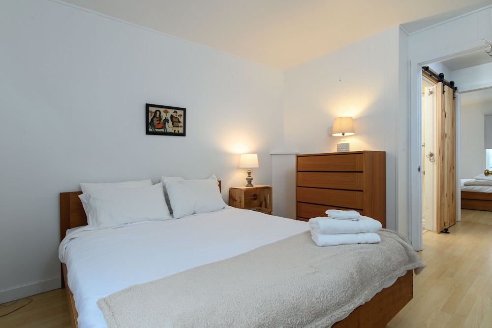 6 Village Edge 2 Bedroom Condo