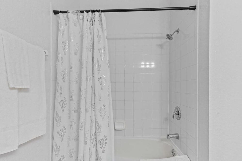 Vista Cay Swanky