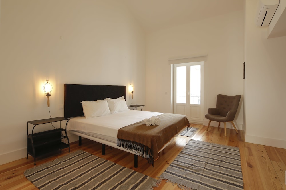 Baixa Apartments by linc
