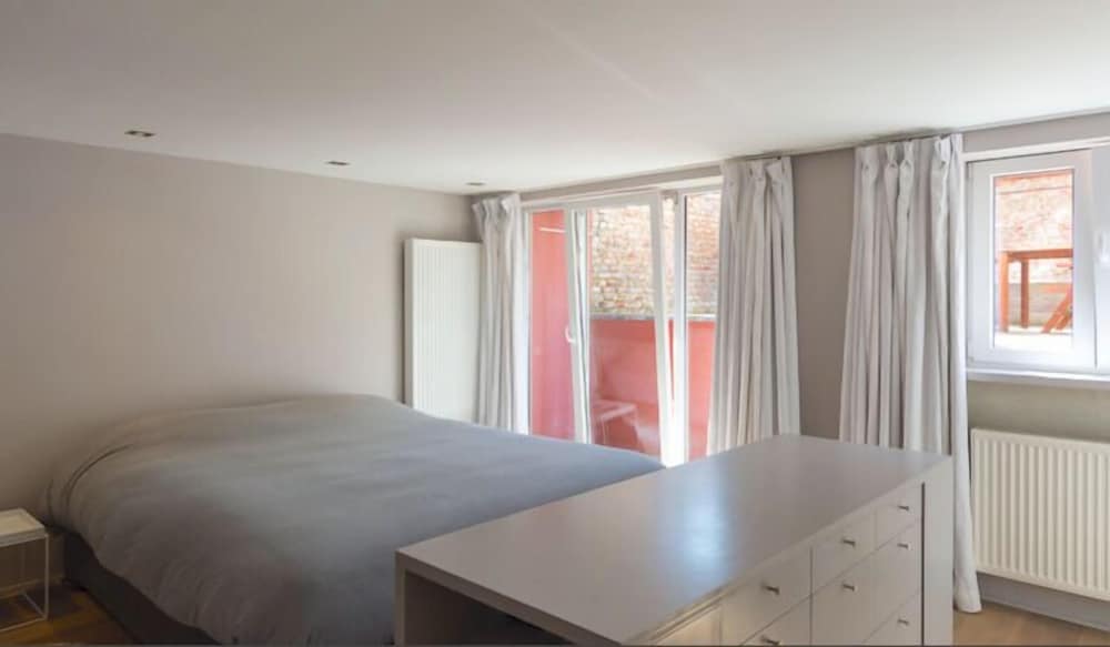 Europea Brussels Design Residence Flagey view 2