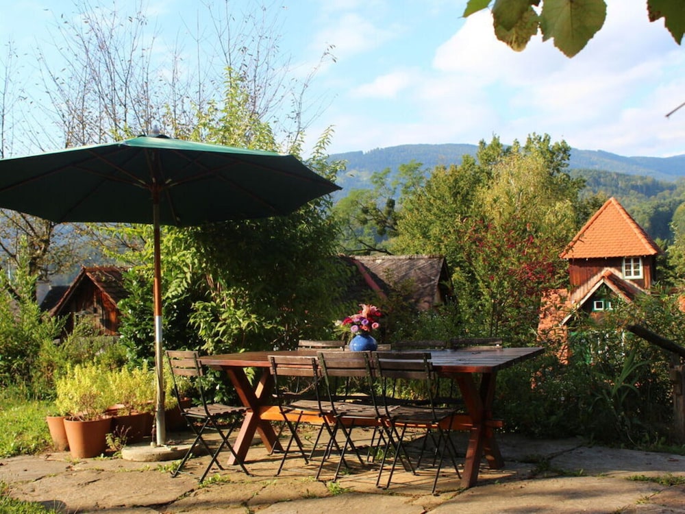 The Holler Comfortable Holiday Residence