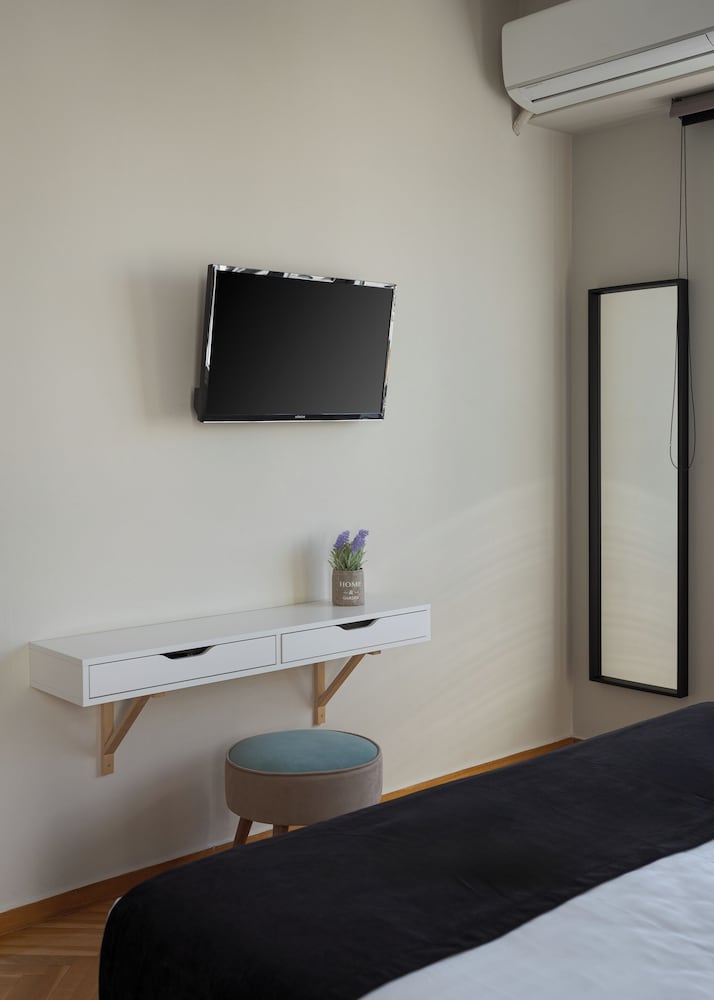 Athenian Heritage Residences