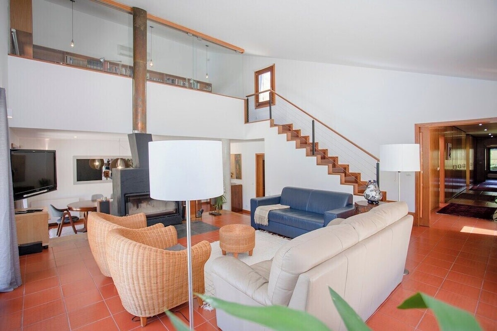 Liiiving in Caminha Countryside Pool House
