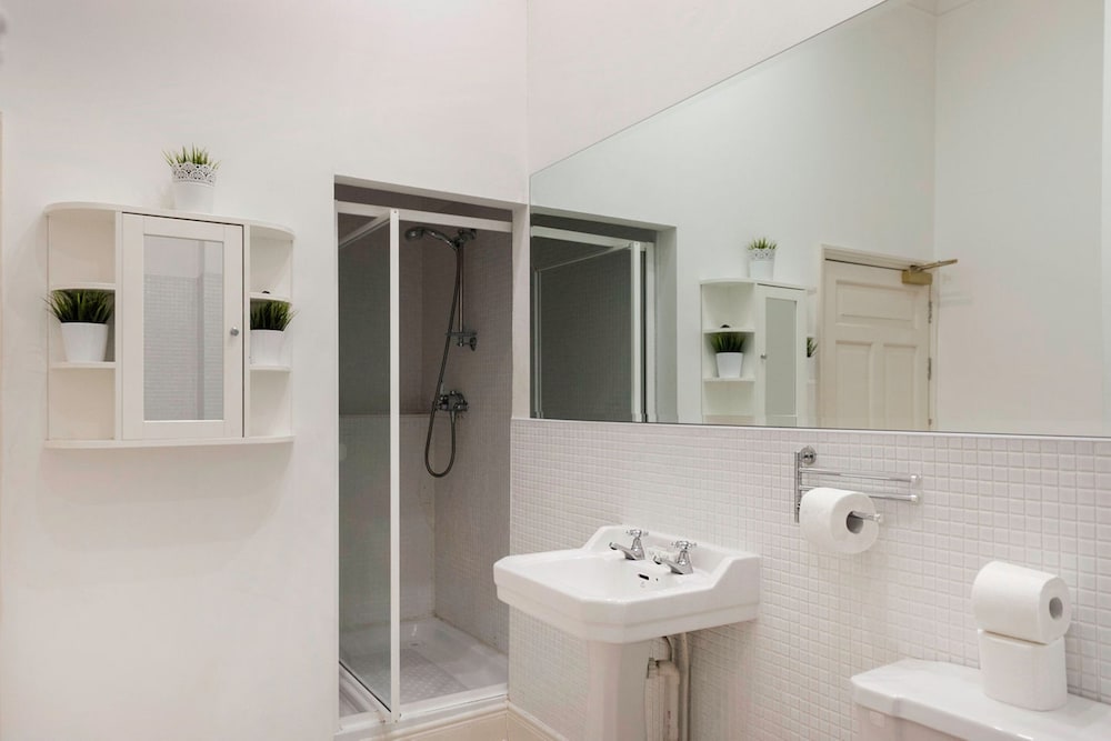 Metrostays - O'Connell Street 84-1