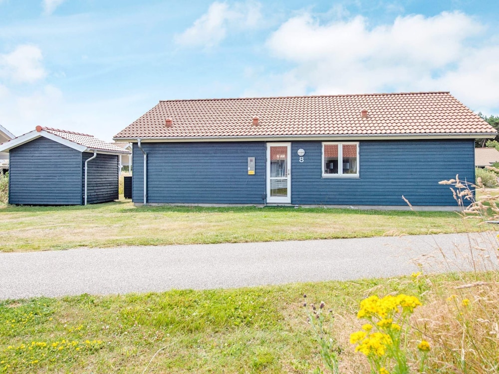 6 Person Holiday Home in Ulfborg