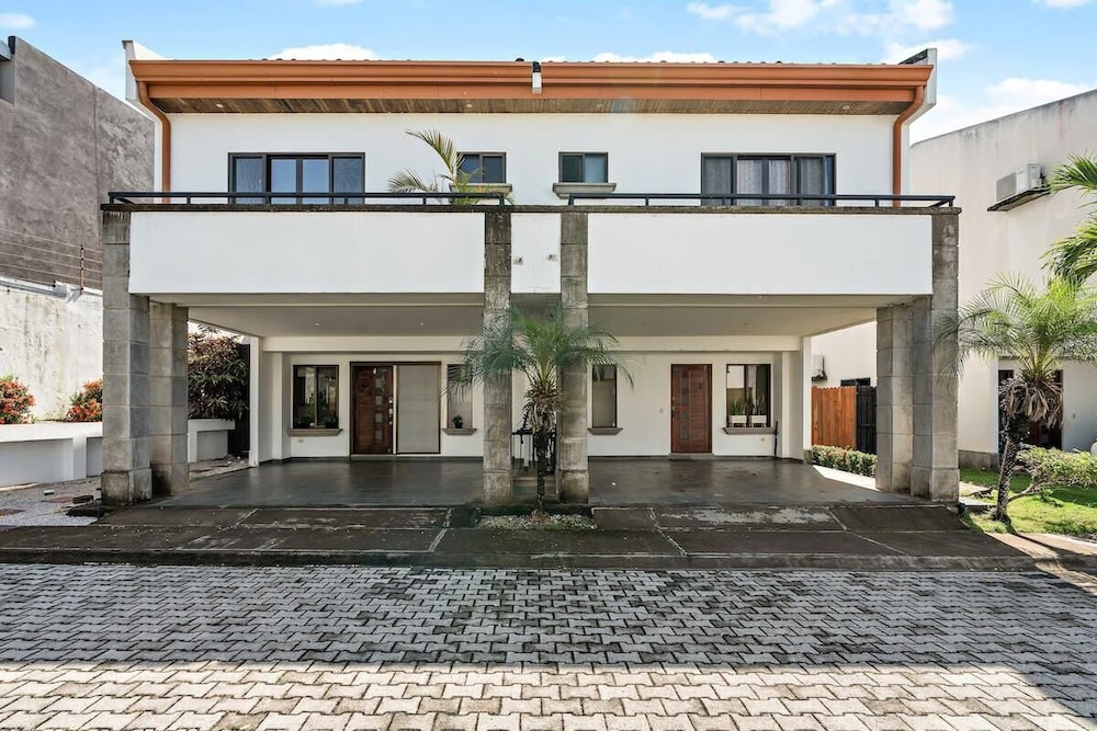 Fabulous 2-Story Condo with Big Pool - Short Drive to Beaches