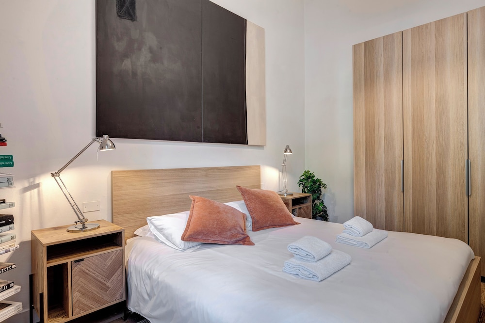 Gramsci Apartment by Mamo Florence