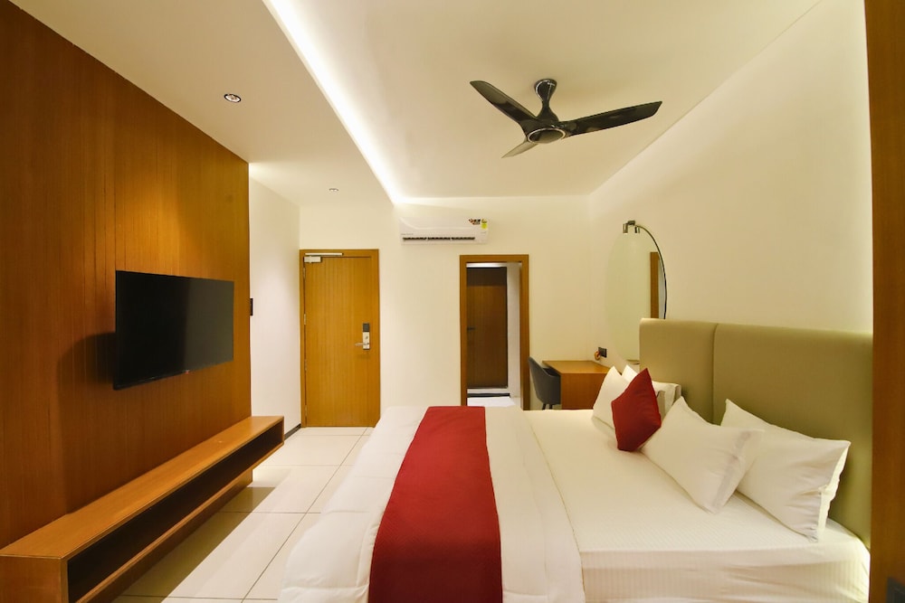 Hotel Sanatana