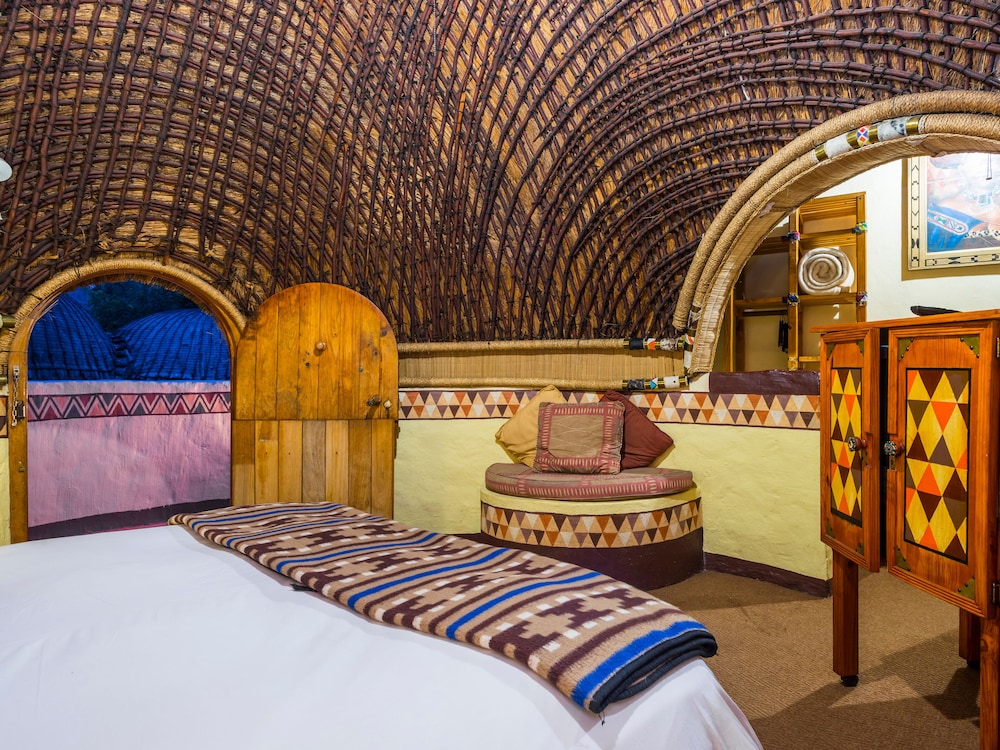 aha Lesedi Cultural Village