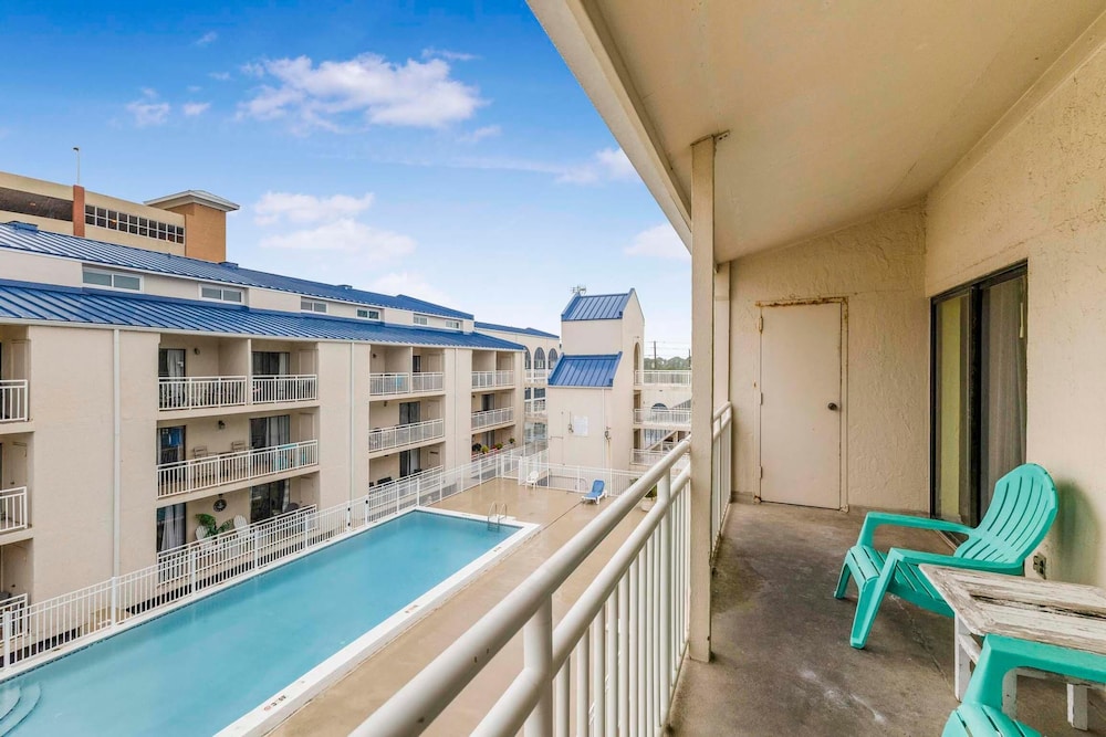 Sugar Beach 328
