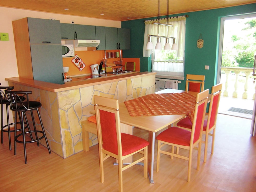 Roomy Apartment in Lichtenhain With Pond