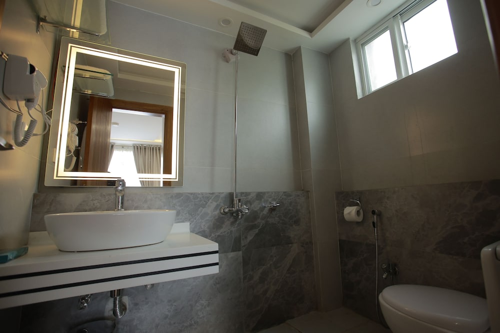 ZAR Luxury Suites Murree