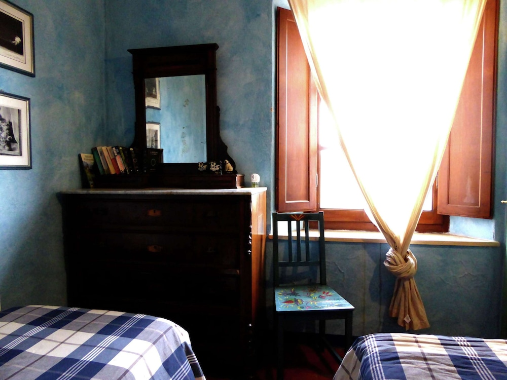 Tranquil Villa in San Romano di Garfagnana with Hot Tub view 4