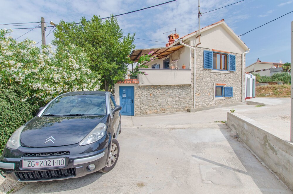 Apartments Estella view 3