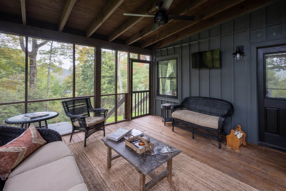 stayNantahala - Smoky Mountain Cabins
