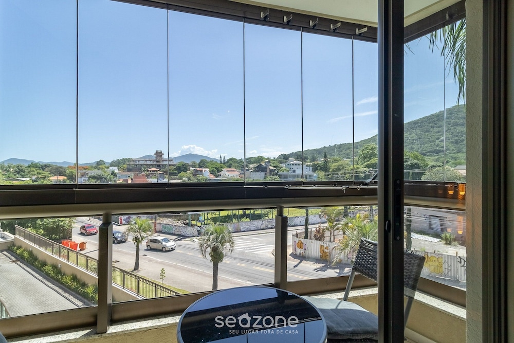 Apartment w/ BBQ 500m From the Beach Rlv0206