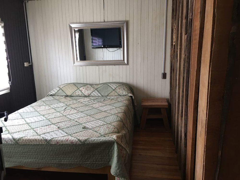 Hostal El Paso Chiloe - Hostel