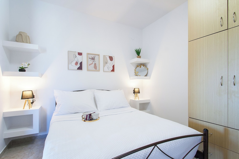 SkyFrame Apartments
