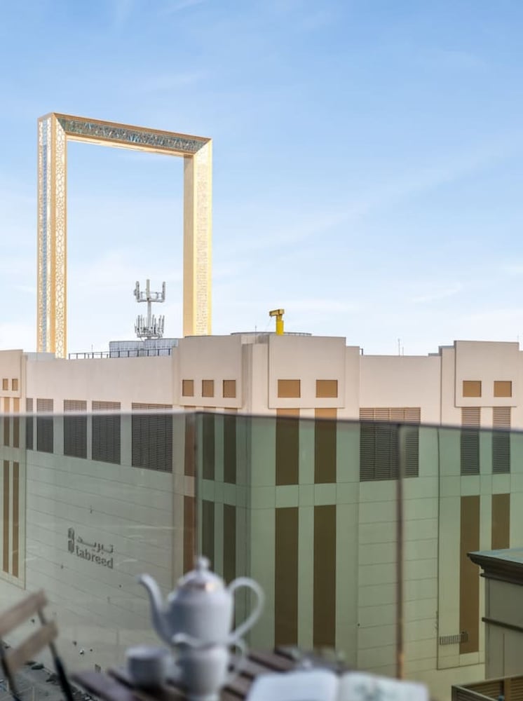 1BR Dubai Frame View Next to World Trade Center