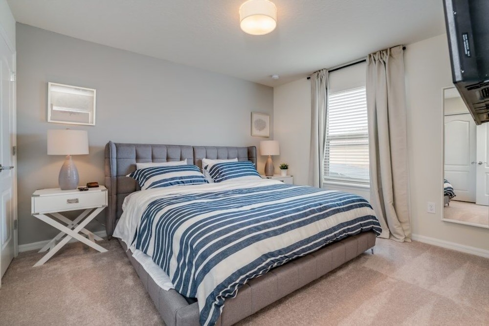 Ultimate 8 Bedroom Windsor At Westside Villa by Redawning - Image 3