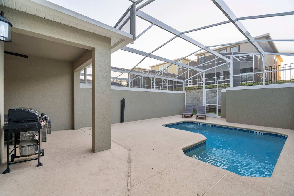 Special 4bedroom TH w Private Pool Next to Disney
