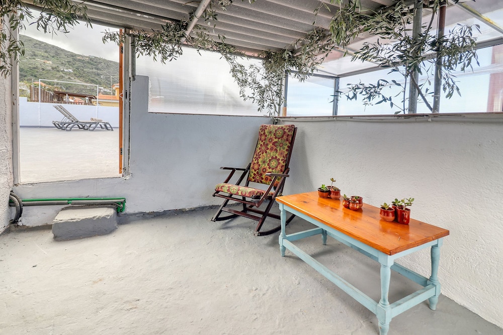 Cozy House w BBQ Teide Views Near City Center