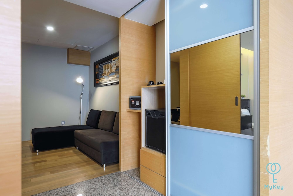 Empire Suite Subang by MyKey