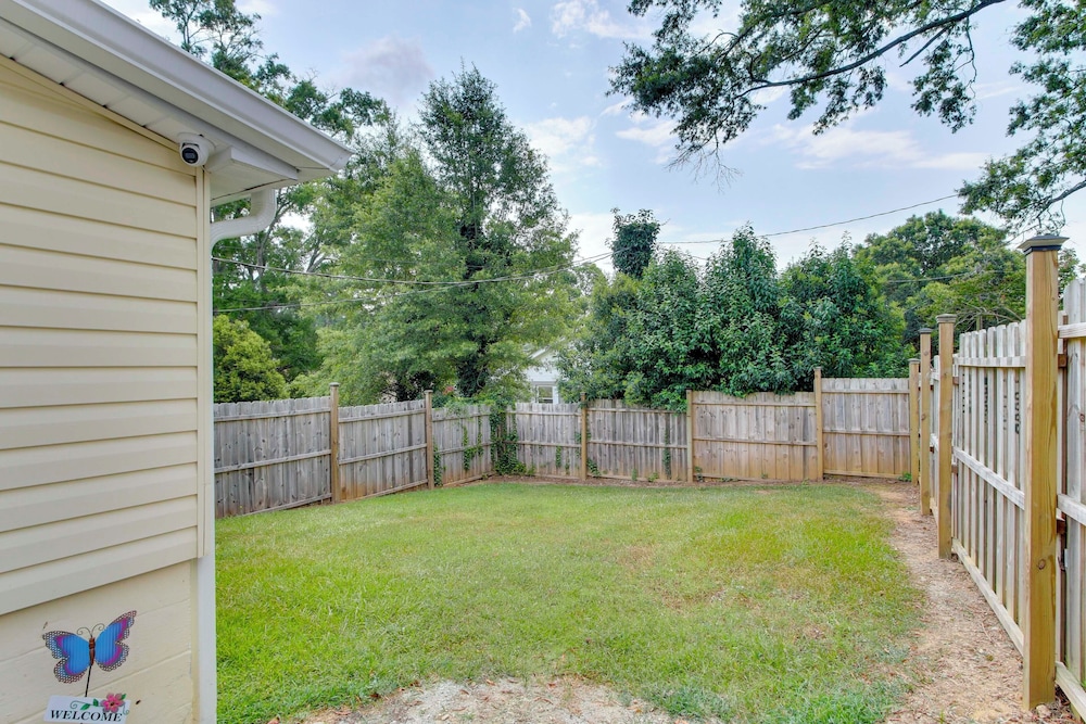 2 Mi to Self Regional MC: Updated Apartment