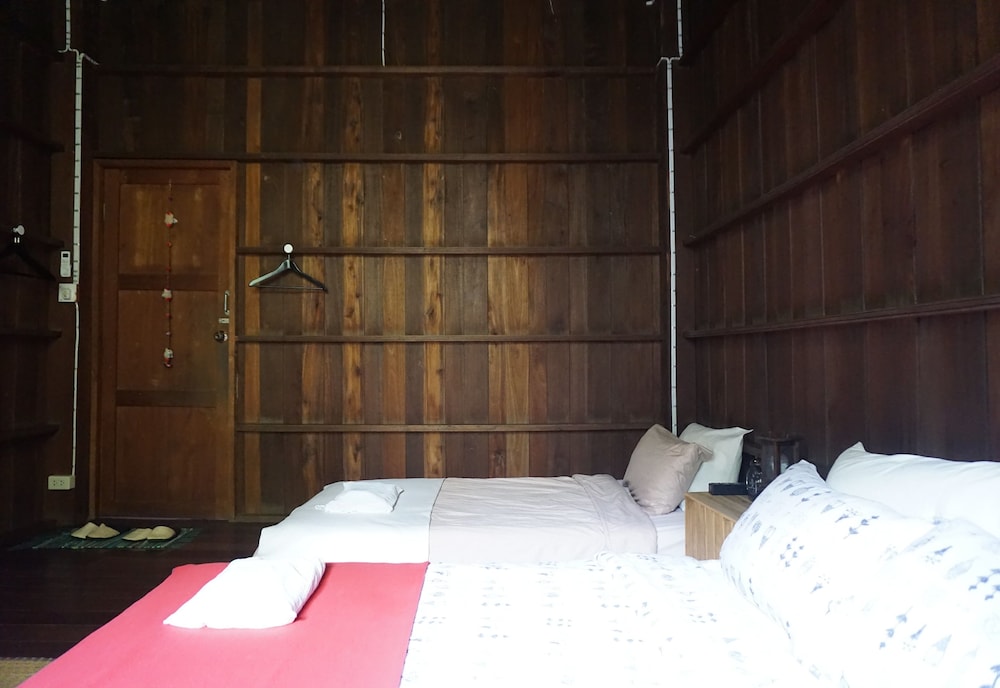 Kaampuju Cafe and Rooms
