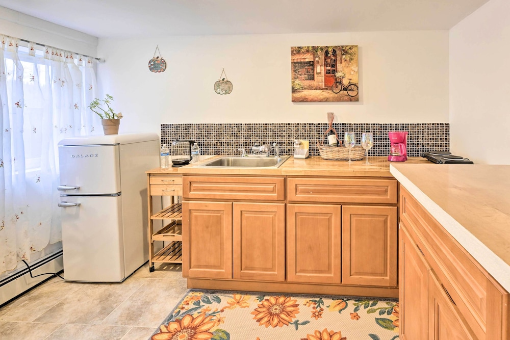 Island Park Couple's Escape 1 Mi to Beach! - Property Image 21