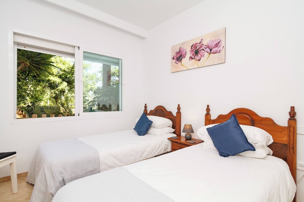 Avalon Apt Costalita Close To The Beach And Golf