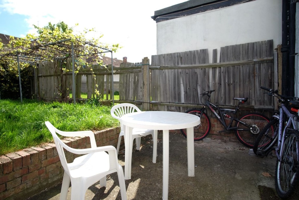outdoor bbq area