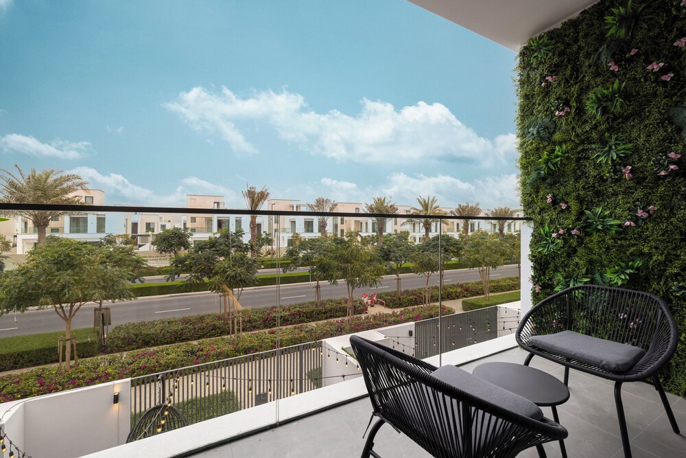Arabian Ranches 3 Luxury 4 Bedroom Villa