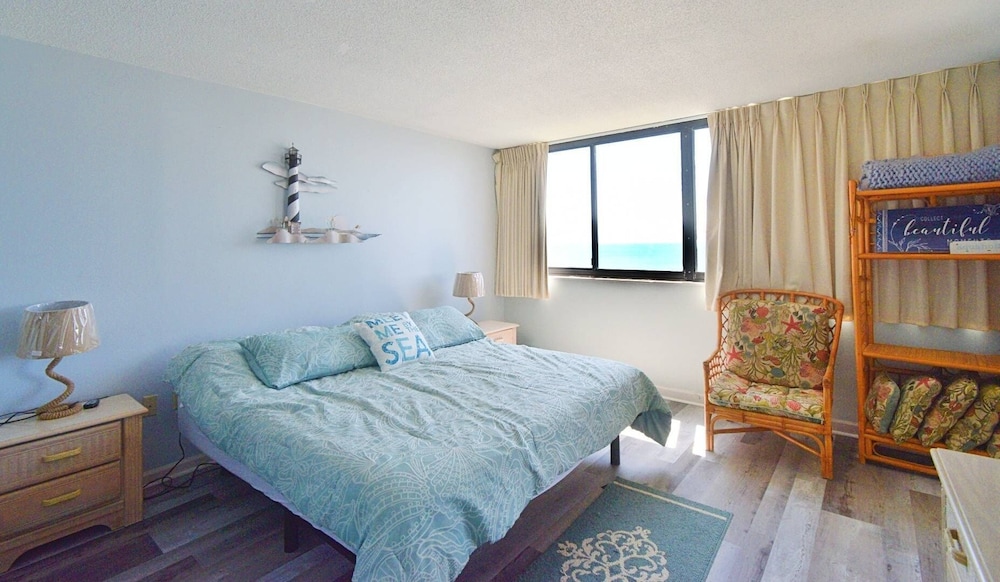 Conway Vacations - Shoreham Towers I 6c 3 Bedroom Condo by RedAwning - Property Image 2