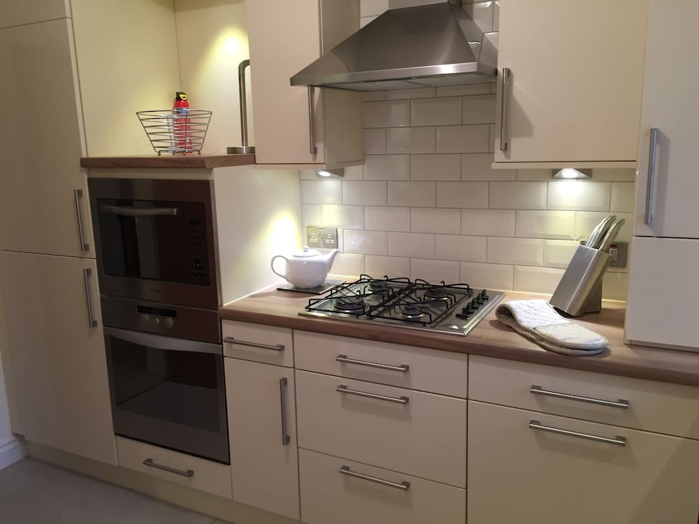 Turnberry Apartments
