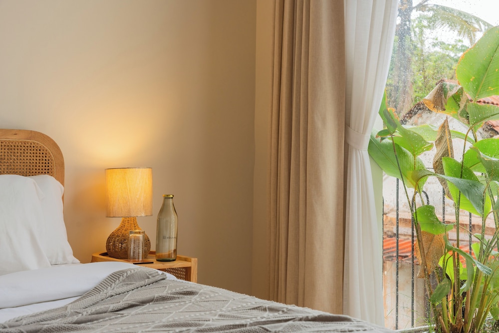 ELIVAAS Ekam | Luxe 4 BHK Villa With Pvt Pool & Patio
