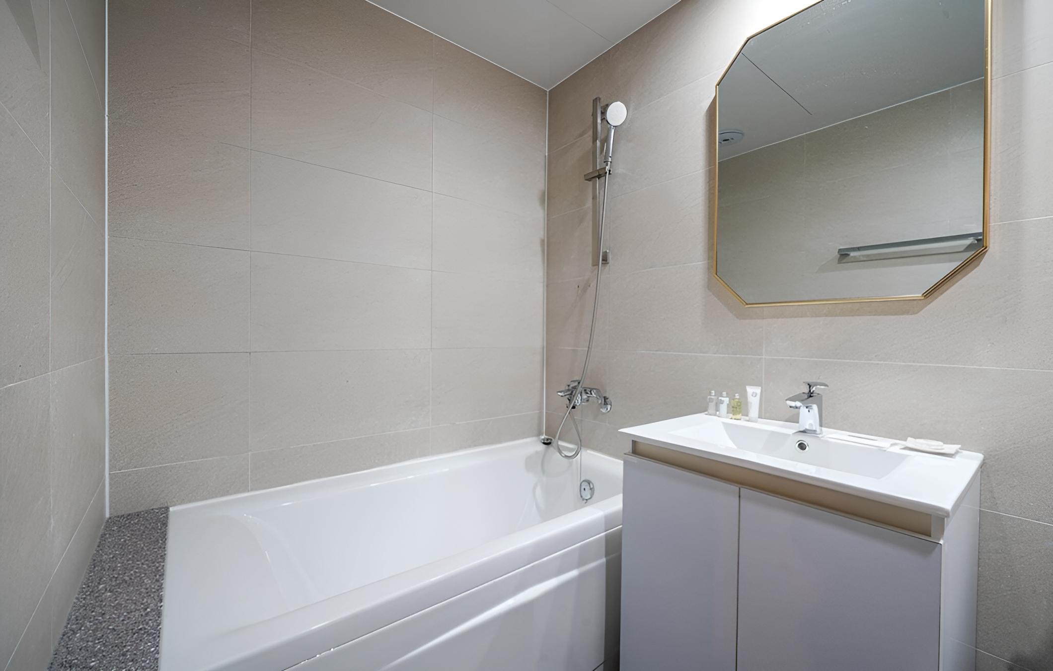 Ulsan Samsan Hotel Raon view 4