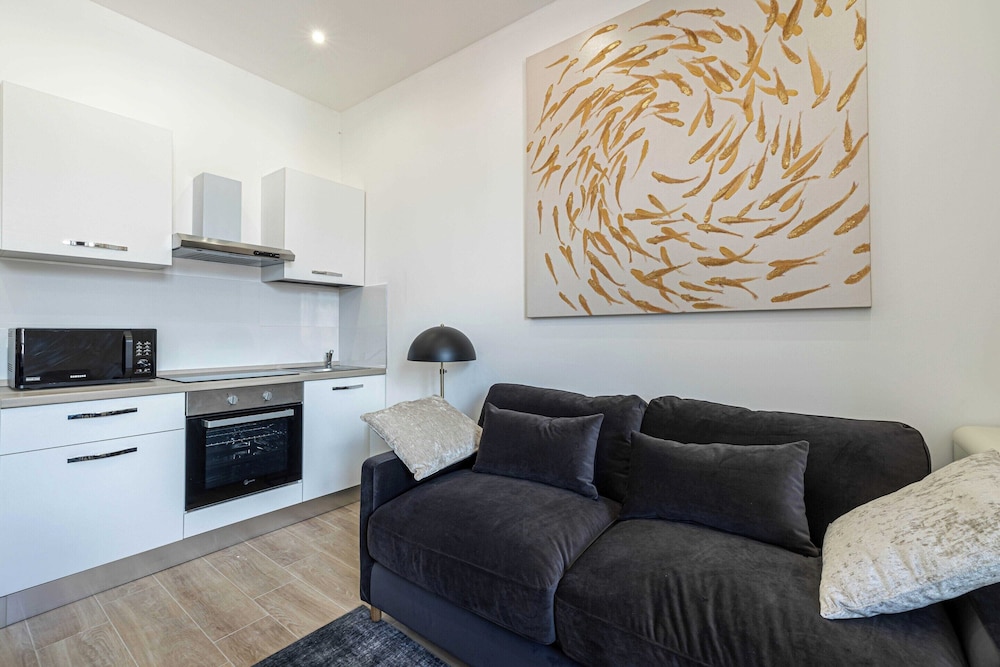Gorgeous Studio for 2 Persons view 4