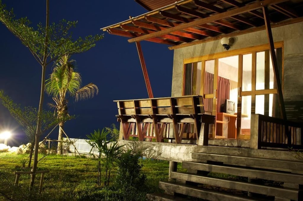Phangan Palm Beach Resort