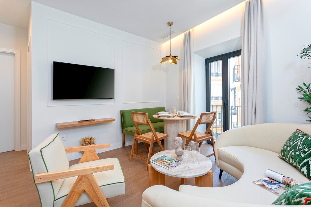 Apartment With Pool in Seville Gamazo Terrace II