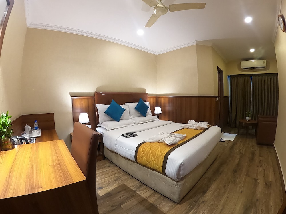 Hotel Noor Empire International