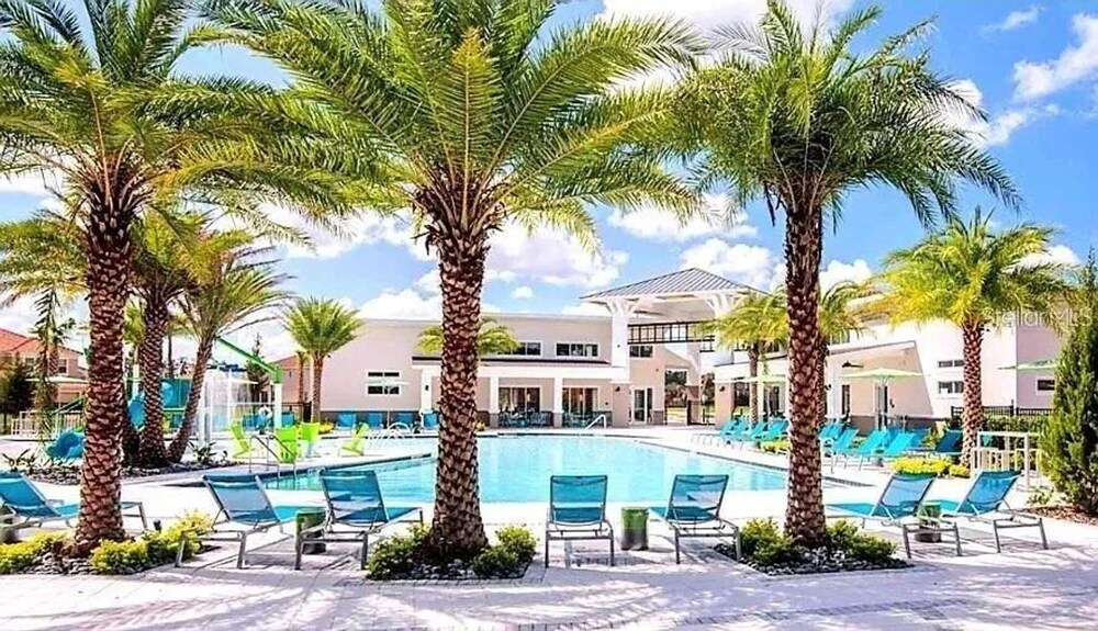 Family Friendly 12bd w Jacuzzi Veranda Palms 4401