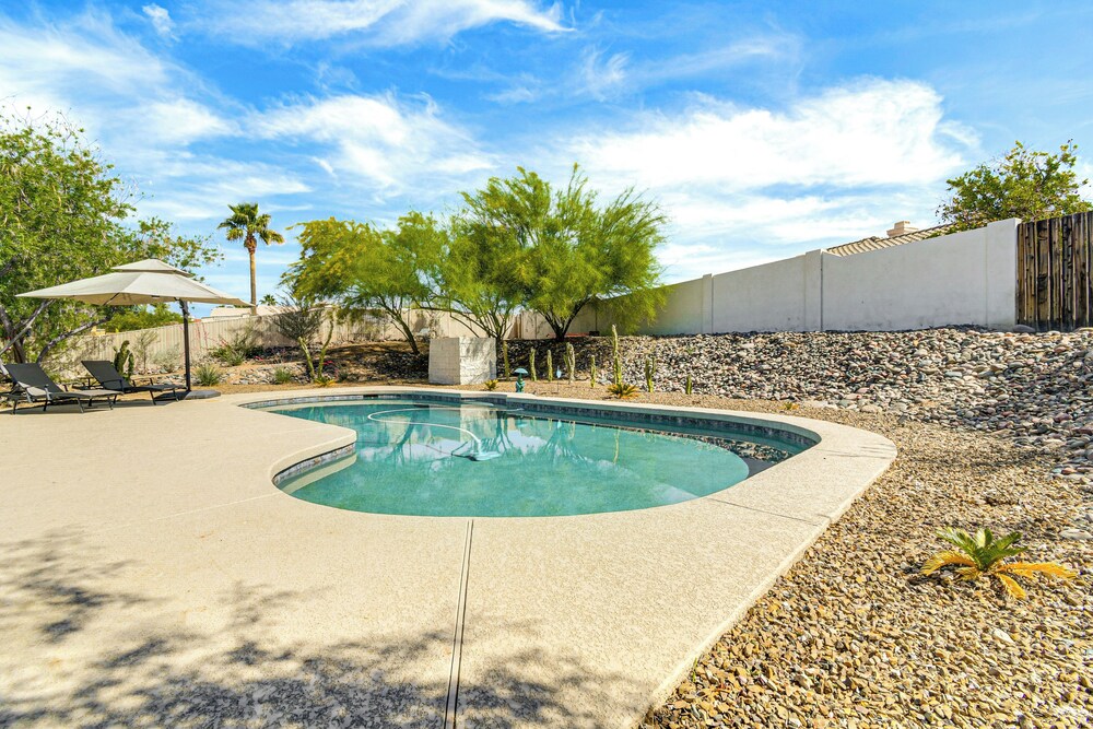Private Pool & Patio: Fountain Hills Family Home