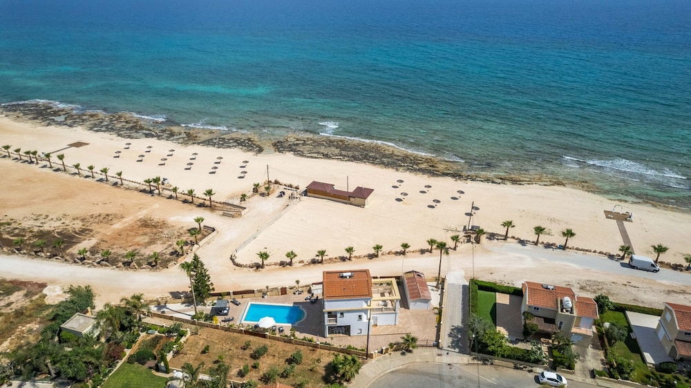 Sirens Beach House in Ayia Napa