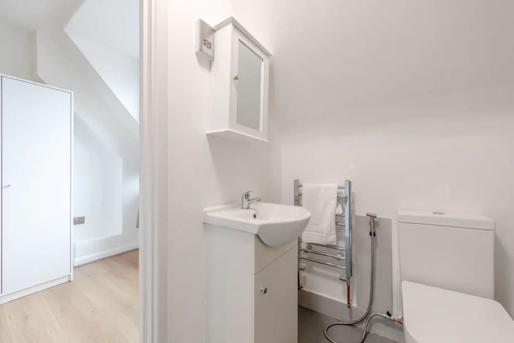 Central 3 Bedroom House With Garden