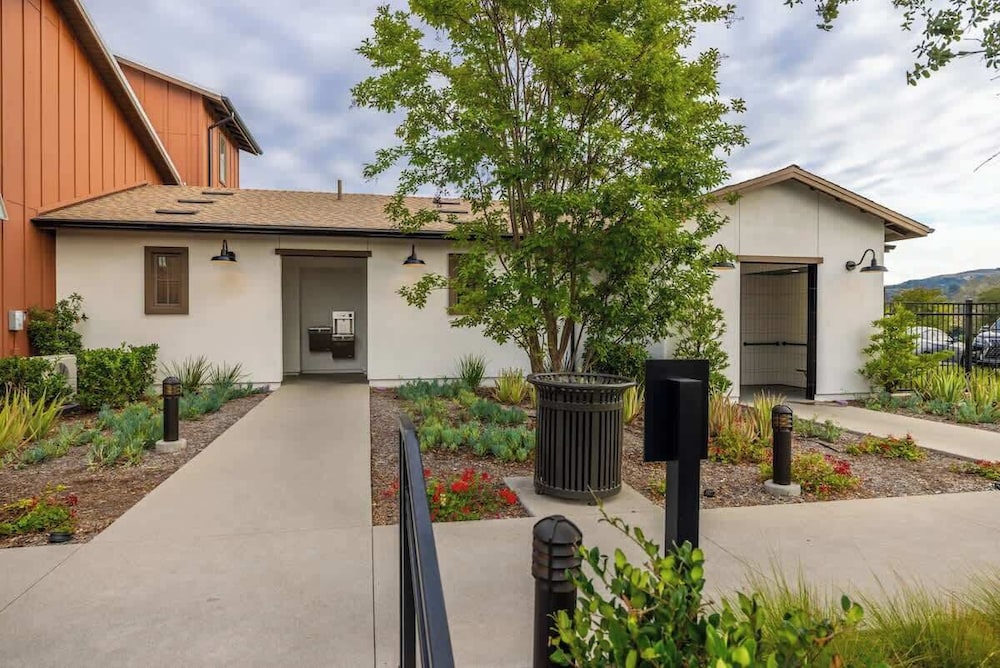@ Marbella Lane - Curated 5BR in Upscale RMV Haven