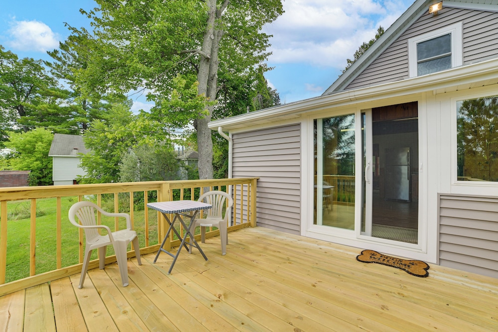Cozy Lupton Cabin Near Trails & Lake