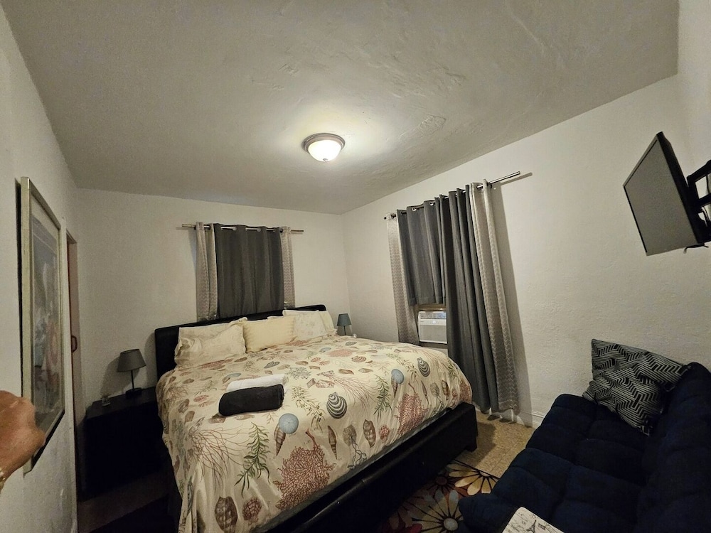Little Havana 2BR Near Brickell & Midtown