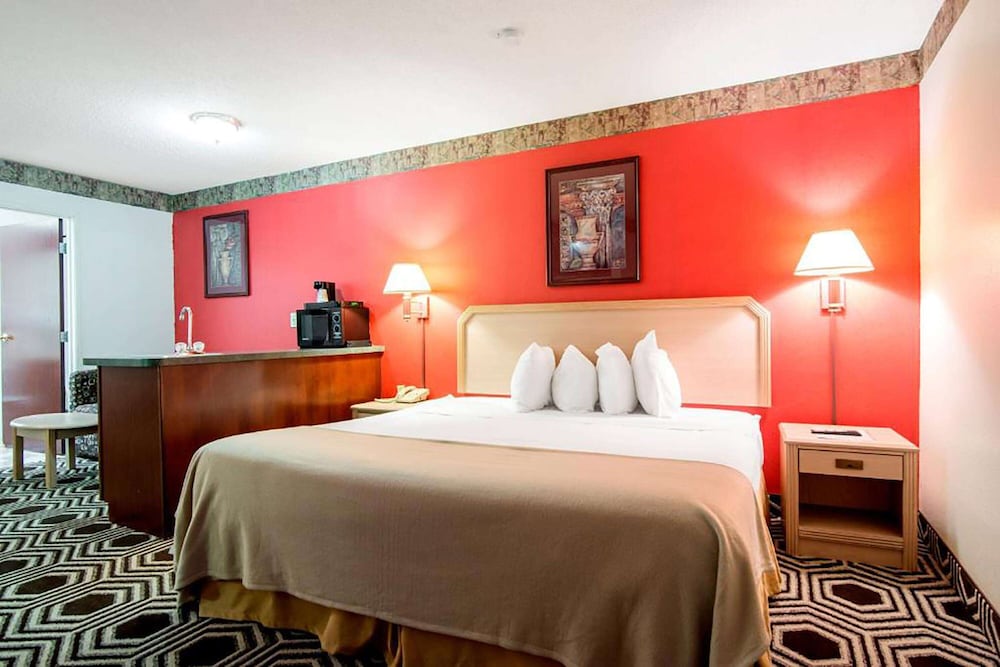 Days Inn by Wyndham Kentland view 5